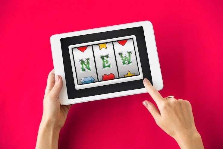 Pengguna menikmati beragam fitur dan layanan hiburan digital berkualitas dalam ekosistem noza78
